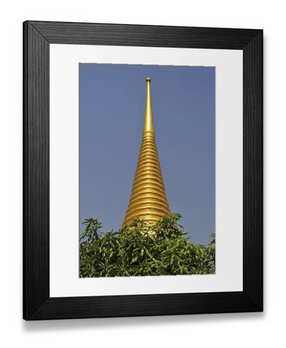 Framed Print : Golden Chedi (Phra Sri Ratana) in Wat Phra Kaeo Grand Palace (Temple of the Emerald Buddha) Framed Print : Golden Chedi (Phra Sri Ratana) in Wat Phra Kaeo Grand Palace (Temple of the Emerald Buddha)