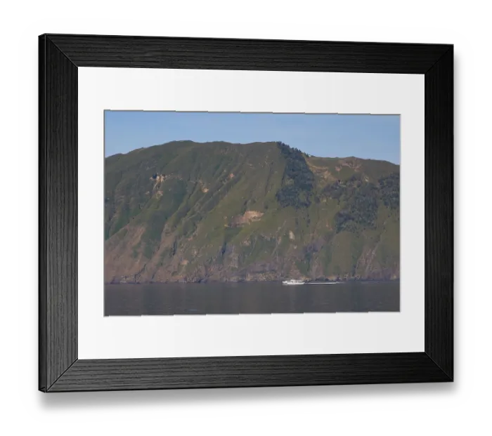 Framed Print : Green ridge, hydrofoil, hydrofoil