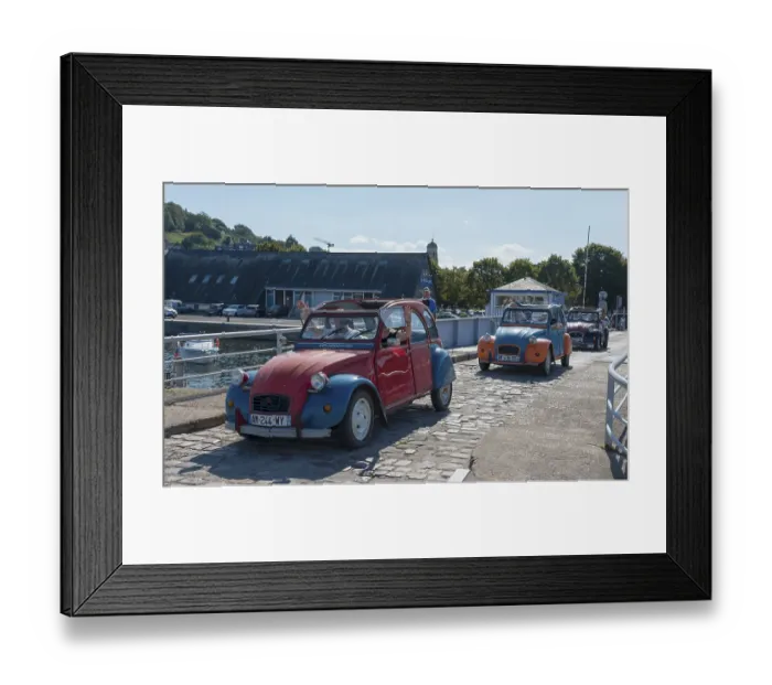 Framed Print : Citroen 2 CV, duck, classic car Framed Print : Citroen 2 CV, duck, classic car