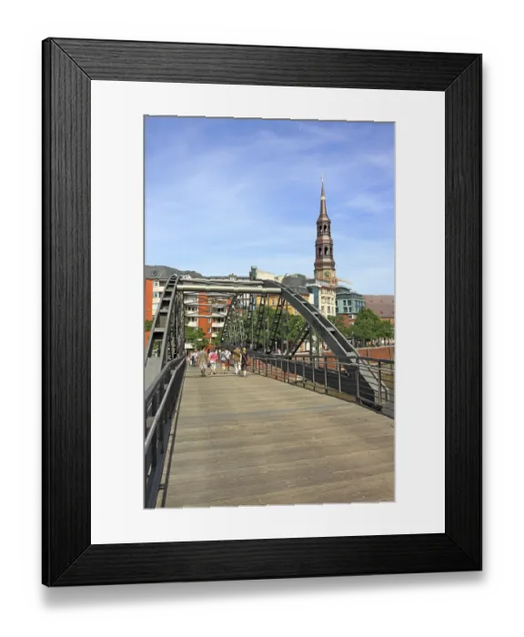 Framed Print : Bridge in the Speicherstadt district Framed Print : Bridge in the Speicherstadt district