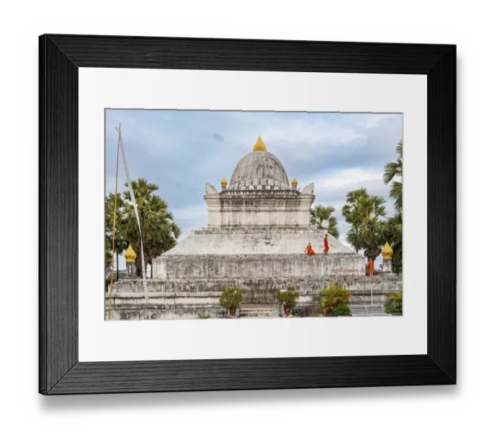 Framed Print : Stupa of Wat Wisunarat temple, Luang Prabang Framed Print : Stupa of Wat Wisunarat temple, Luang Prabang