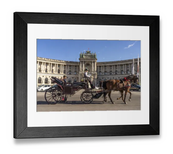 Framed Print : Horse-drawn carriage in front of the Neue Burg