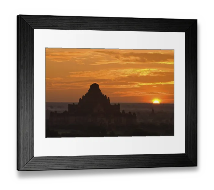 Framed Print : Sunrise over the temples of Bagan