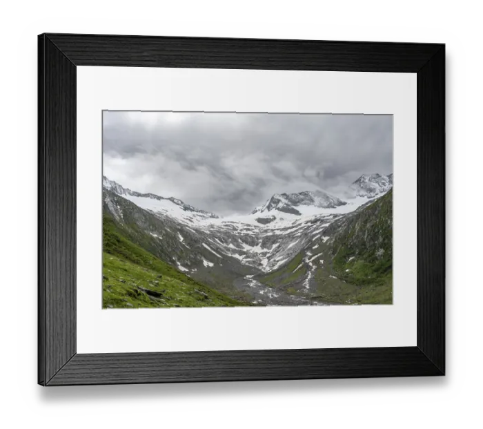 Framed Print : Schlegeisgrund valley, glaciated mountain peaks Hoher Weiszint and Schlegeiskees glacier