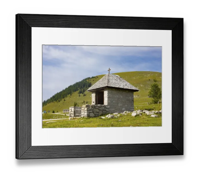 Framed Print : Trattbergkapella on the Trattbergalm