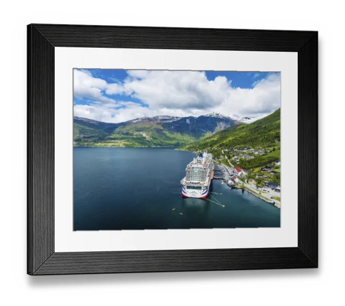 Framed Print : IONA PandO CRUISES, Cruise Ship