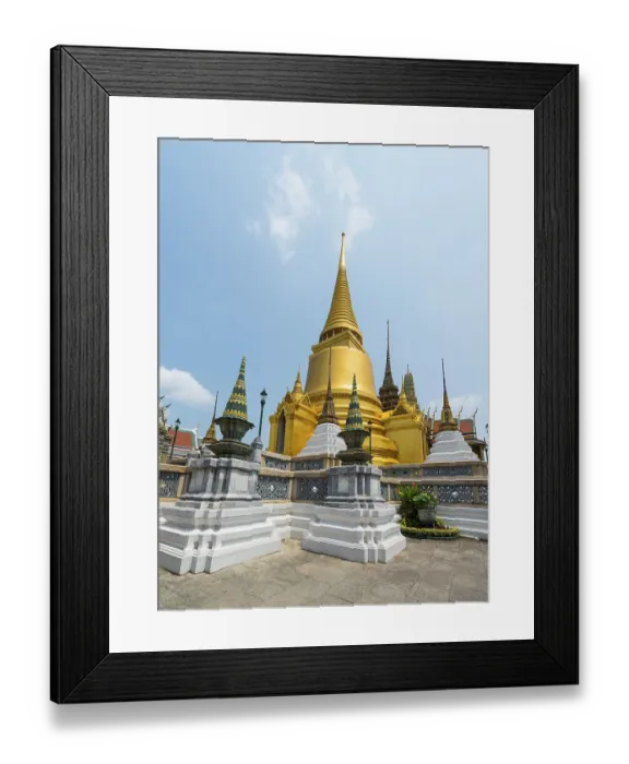 Framed Print : Phra Si Rattana Chedi, Wat Phra Kaeo Temple Framed Print : Phra Si Rattana Chedi, Wat Phra Kaeo Temple