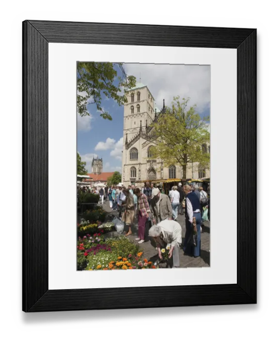 Framed Print : Weekly market on the cathedral square in front of the Paulusdom cathedral