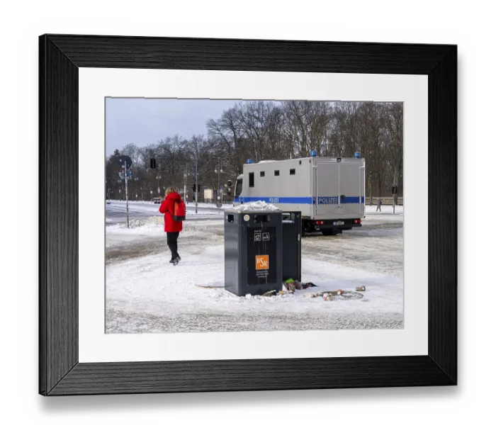 Framed Print : Full rubbish bin, Platz des 18 Framed Print : Full rubbish bin, Platz des 18