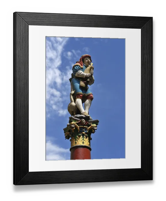 Framed Print : Sculpture on the Pfeiferbrunnen in Spitalgasse