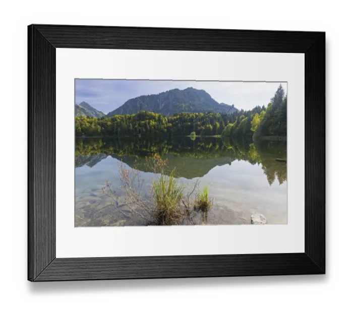 Framed Print : Freibergsee, behind it the Heni-Klopfer ski jump