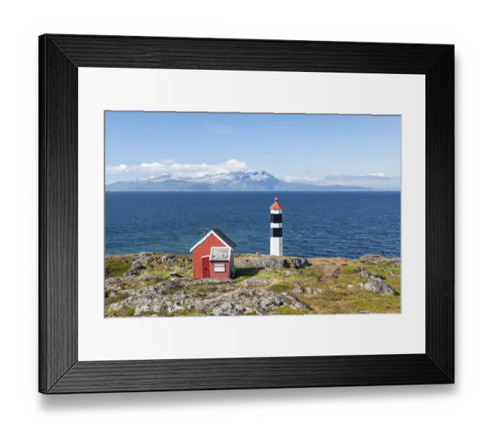 Framed Print : Lyngstuva Lighthouse, Lyngen, Lyngenfjord Framed Print : Lyngstuva Lighthouse, Lyngen, Lyngenfjord