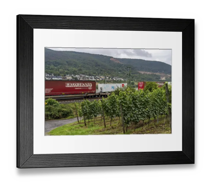 Framed Print : Upper Middle Rhine Valley, railway line on the right bank of the Rhine Framed Print : Upper Middle Rhine Valley, railway line on the right bank of the Rhine