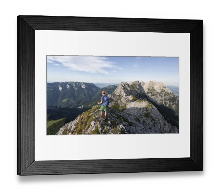 Framed Print : Mountaineers at the summit of the Scheffauer Framed Print : Mountaineers at the summit of the Scheffauer
