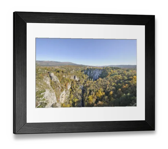 Framed Print : Doline, sinkhole, Velika dolina