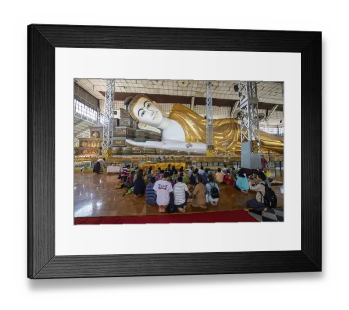 Framed Print : Pilgrims praying before the reclining buddha