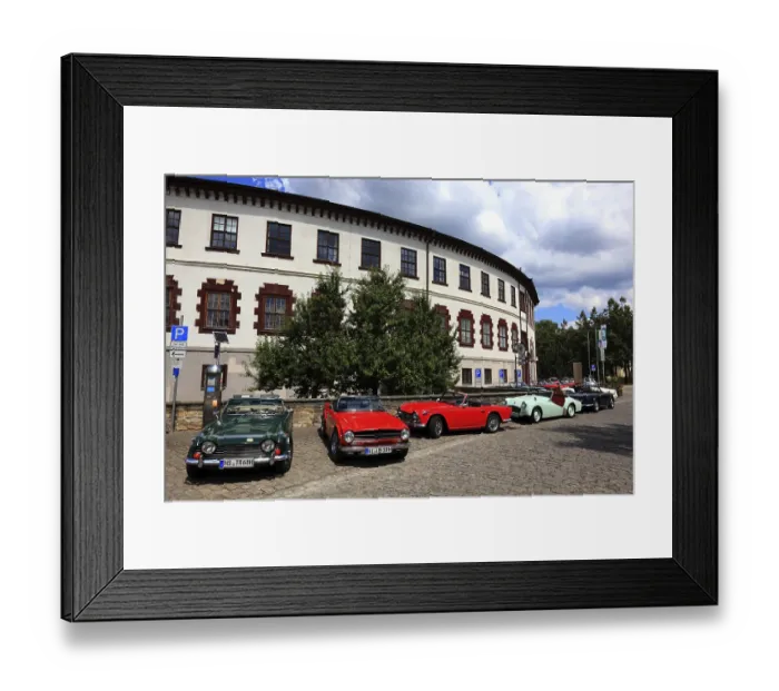 Framed Print : Vintage car parade in front of the castle