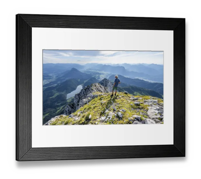 Framed Print : Mountaineers at the summit of the Scheffauer