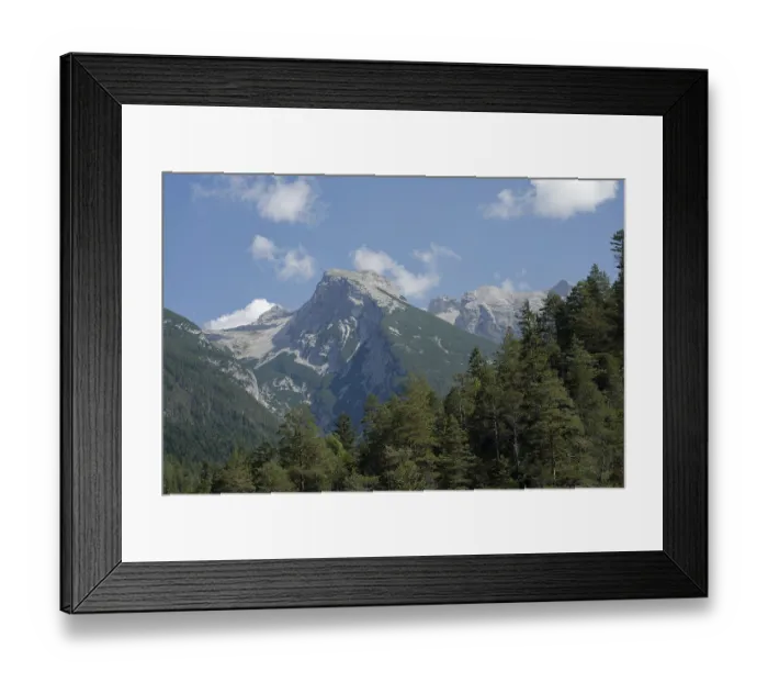 Framed Print : View of the Gleirsch-Halltal chain Framed Print : View of the Gleirsch-Halltal chain