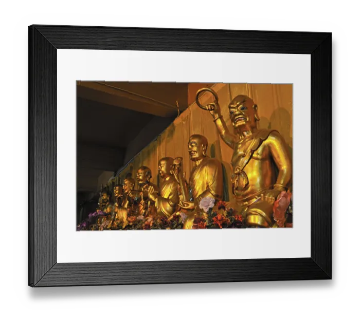 Framed Print : Golden Buddha statues in the Jing'an Temple