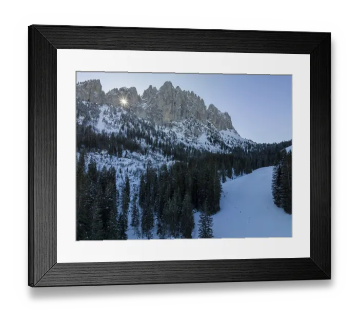 Framed Print : Sun shining through grandmother hole