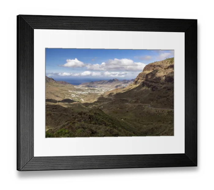 Framed Print : Mountain range on the west coast Framed Print : Mountain range on the west coast