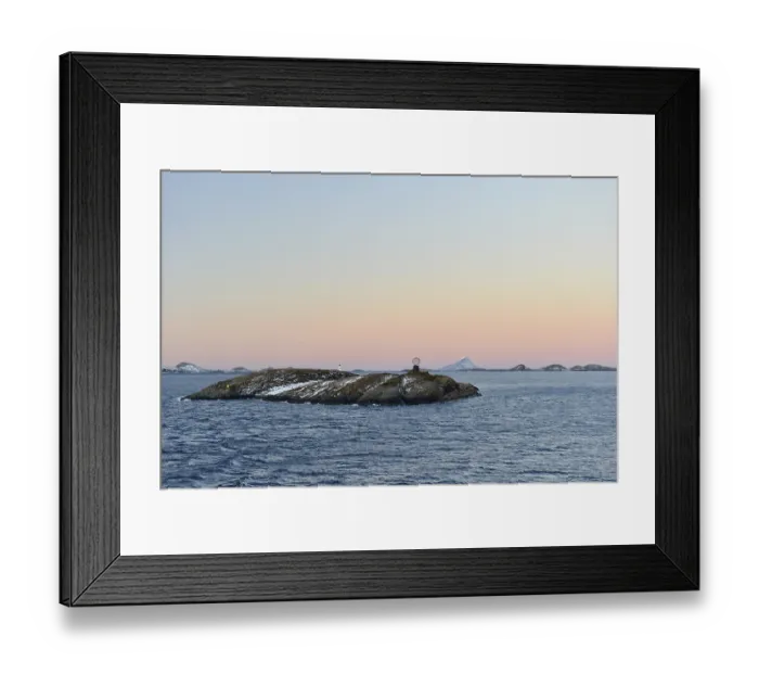 Framed Print : Arctic Circle Monument on small island Vikingen