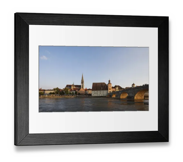 Framed Print : View from the north across the Danube Framed Print : View from the north across the Danube