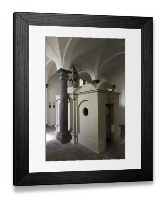 Framed Print : Built in 1646, replica of the Holy Sepulchre in the crypt