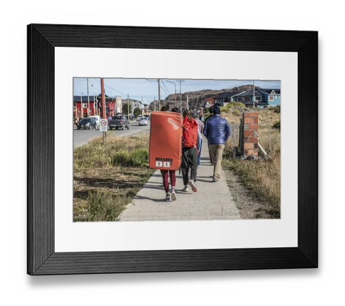 Framed Print : Climbers, boulderers with crash pad mats in El Chalten