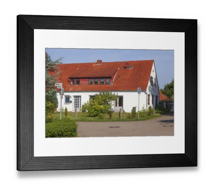 Framed Print : Modern detached house, Achim, Lower Saxony