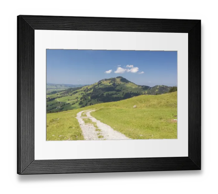 Framed Print : Summer day with sunshine with view of the Faehnerenspitze