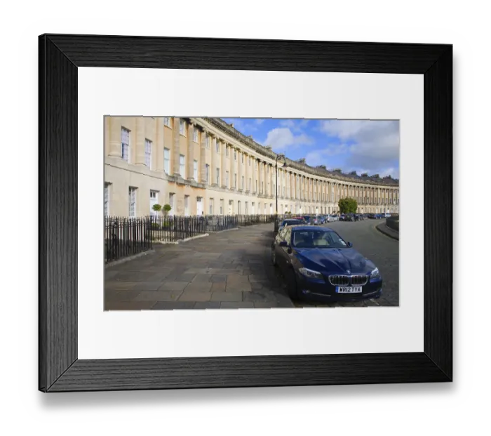 Framed Print : The Royal Crescent, architect John Wood the Younger built between 1767 and 1774 Framed Print : The Royal Crescent, architect John Wood the Younger built between 1767 and 1774