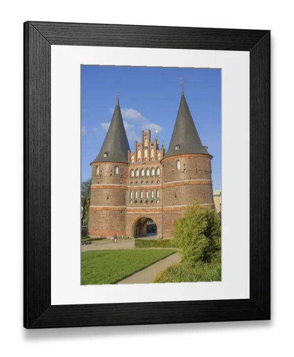 Framed Print : Holstentor, Holstentorplatz, Luebeck Framed Print : Holstentor, Holstentorplatz, Luebeck