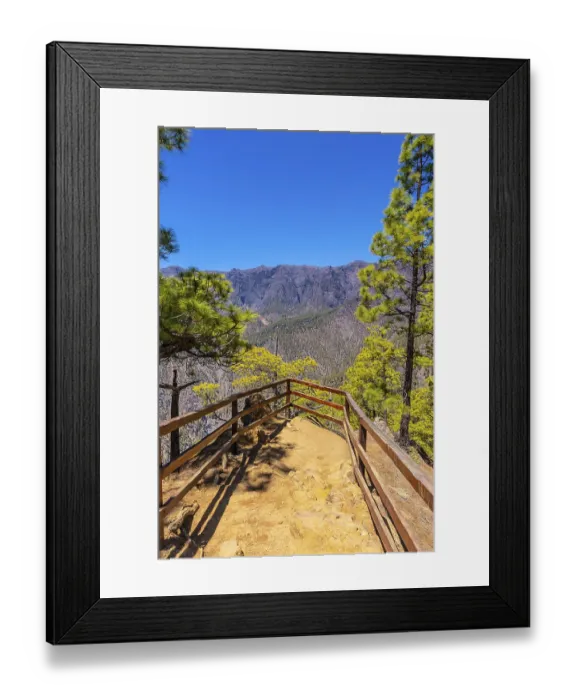 Framed Print : Viewpoint Lomo de las Chozas in La Cumbrecita on the island of La Palma next to the Caldera de Taburiente Framed Print : Viewpoint Lomo de las Chozas in La Cumbrecita on the island of La Palma next to the Caldera de Taburiente