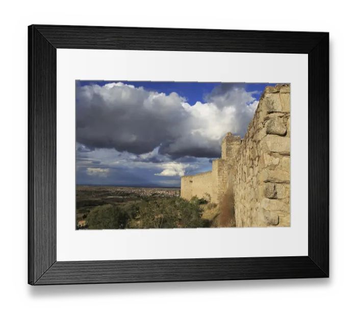 Framed Print : Hilltop castle in historic medieval town of Trujillo