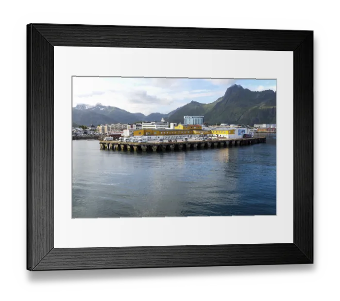 Framed Print : Harbour at Svolvaer, Lofoten Islands Framed Print : Harbour at Svolvaer, Lofoten Islands