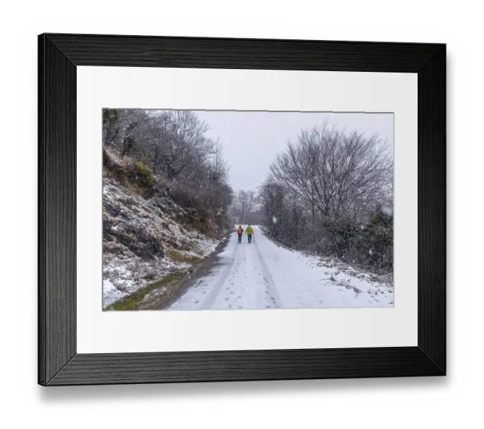 Framed Print : A couple on the trekking of mount aizkorri in gipuzkoa