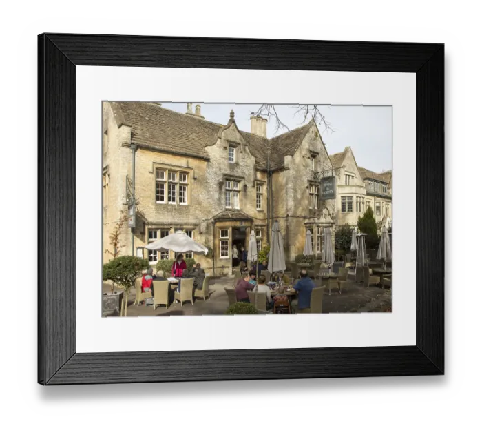 Framed Print : Hare and Hounds hotel and public house Framed Print : Hare and Hounds hotel and public house