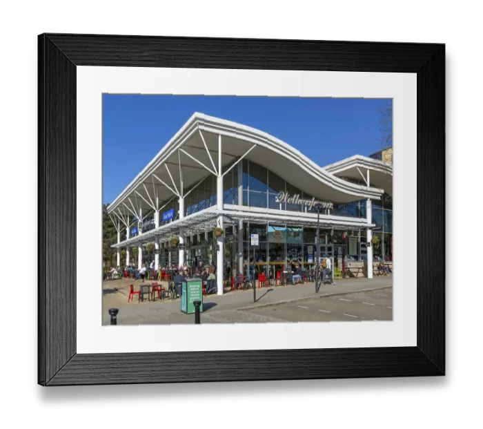 Framed Print : Wetherspoons public house, Midsummer Boulevard Framed Print : Wetherspoons public house, Midsummer Boulevard