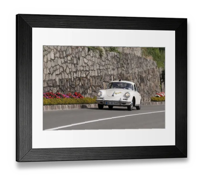 Framed Print : Front view of the Porsche 356 B with starting number 89 Framed Print : Front view of the Porsche 356 B with starting number 89
