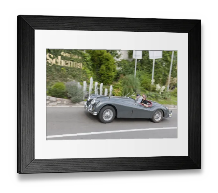 Framed Print : Side view of the grey Jaguar E-Type XK 140 Le Mans with starting number 42