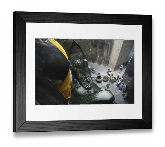 Framed Print : The Phra Atchana Buddha at Wat Si Chum is in the posture of Subduing Mara or Calling the Earth to