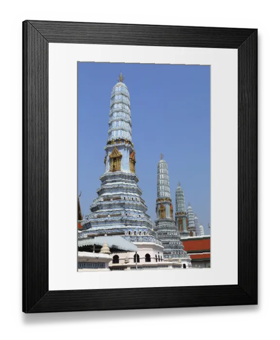Framed Print : Wat Phra Kaew temple in Grand Palace Framed Print : Wat Phra Kaew temple in Grand Palace