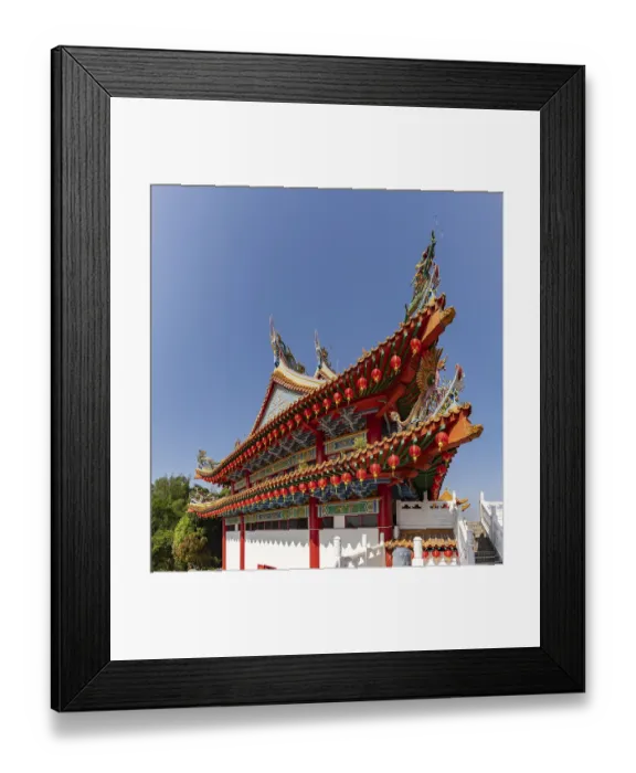 Framed Print : A picture of the colorful Thean Hou Temple