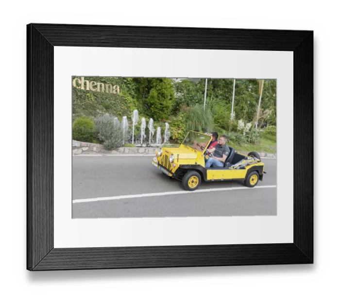 Framed Print : Side view of the Mini Moke Austin Moke with start number 116 Framed Print : Side view of the Mini Moke Austin Moke with start number 116