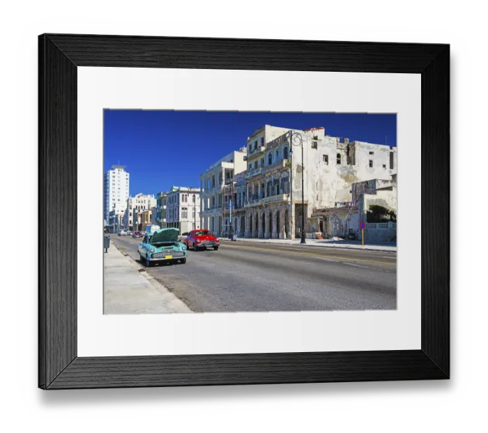 Framed Print : Vintage cars on the Malecon in Havana Framed Print : Vintage cars on the Malecon in Havana