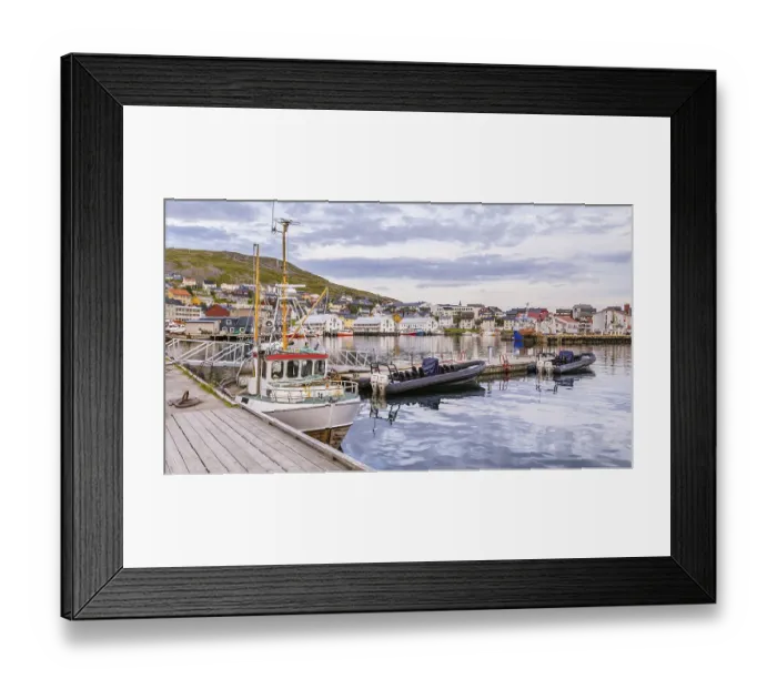 Framed Print : Port of Honningsvag in Finnmark Norway Framed Print : Port of Honningsvag in Finnmark Norway