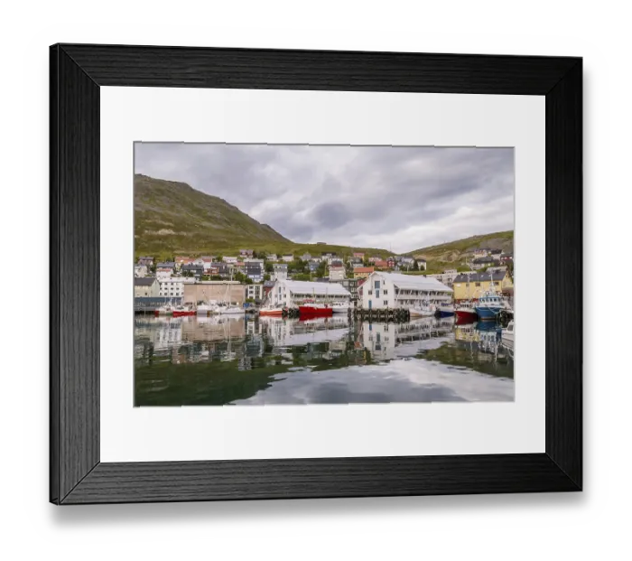 Framed Print : HONNINGSVAG, NORWAY- JULY 24 Framed Print : HONNINGSVAG, NORWAY- JULY 24