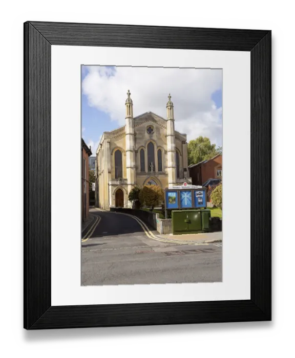 Framed Print : Methodist church off Northbrook Street in town centre